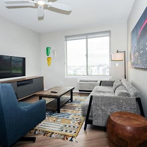 Superior One-Bedroom Open Den Self Check Virtual Front Desk